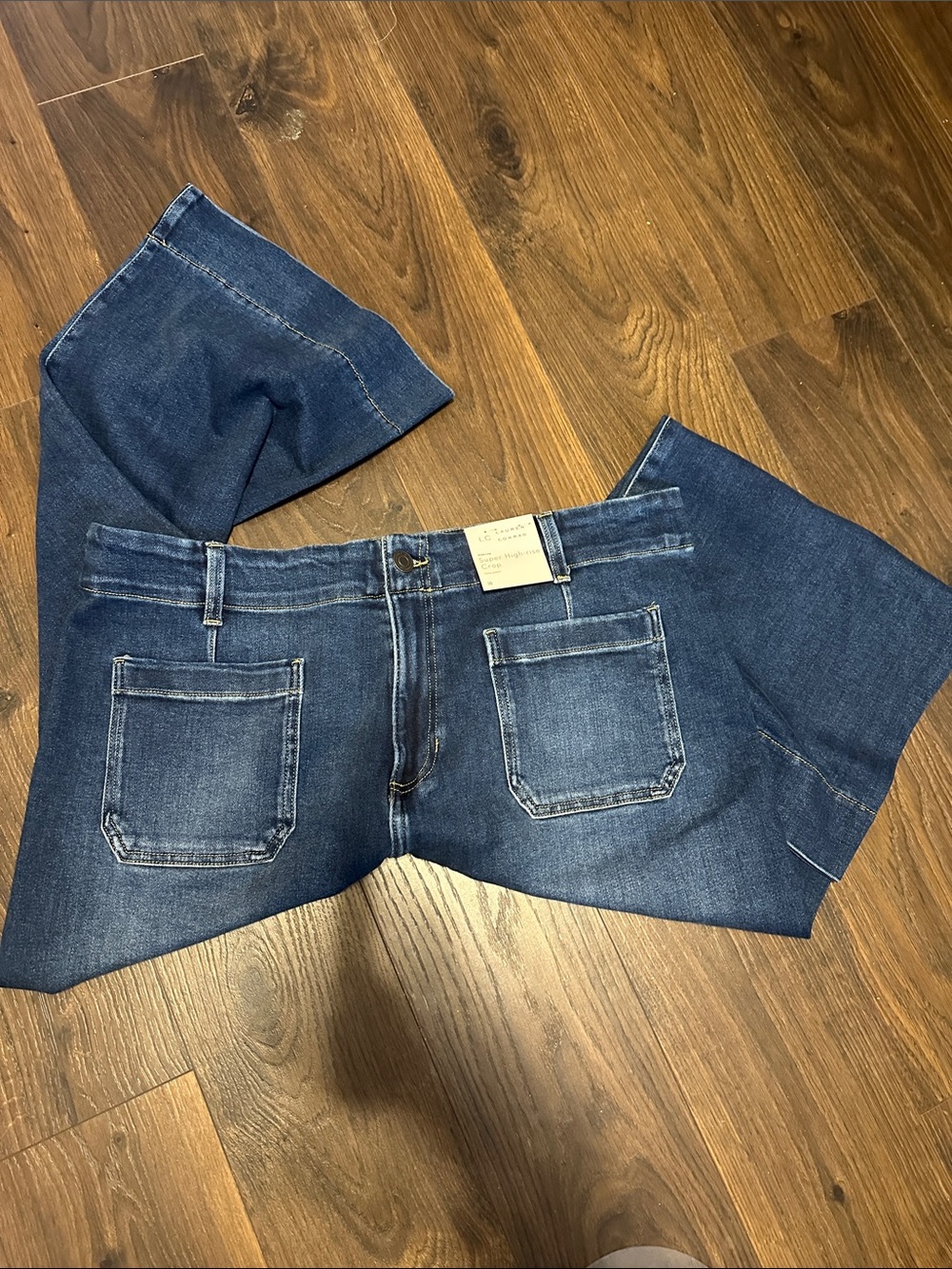 LC Lauren Conrad Super High Rise Wide Leg Cropped Jeans